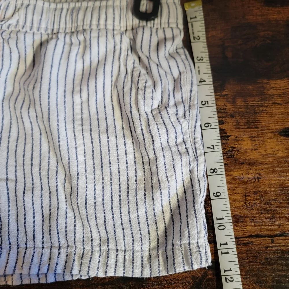 Old Navy Girls Pinstripe Shorts - White and Navy Blue